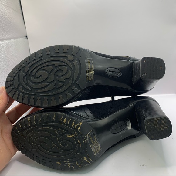 Clarks Black Leather Zip High Heel Ankle Boots Womens Size 10 M Style 2610493 - Picture 6 of 10